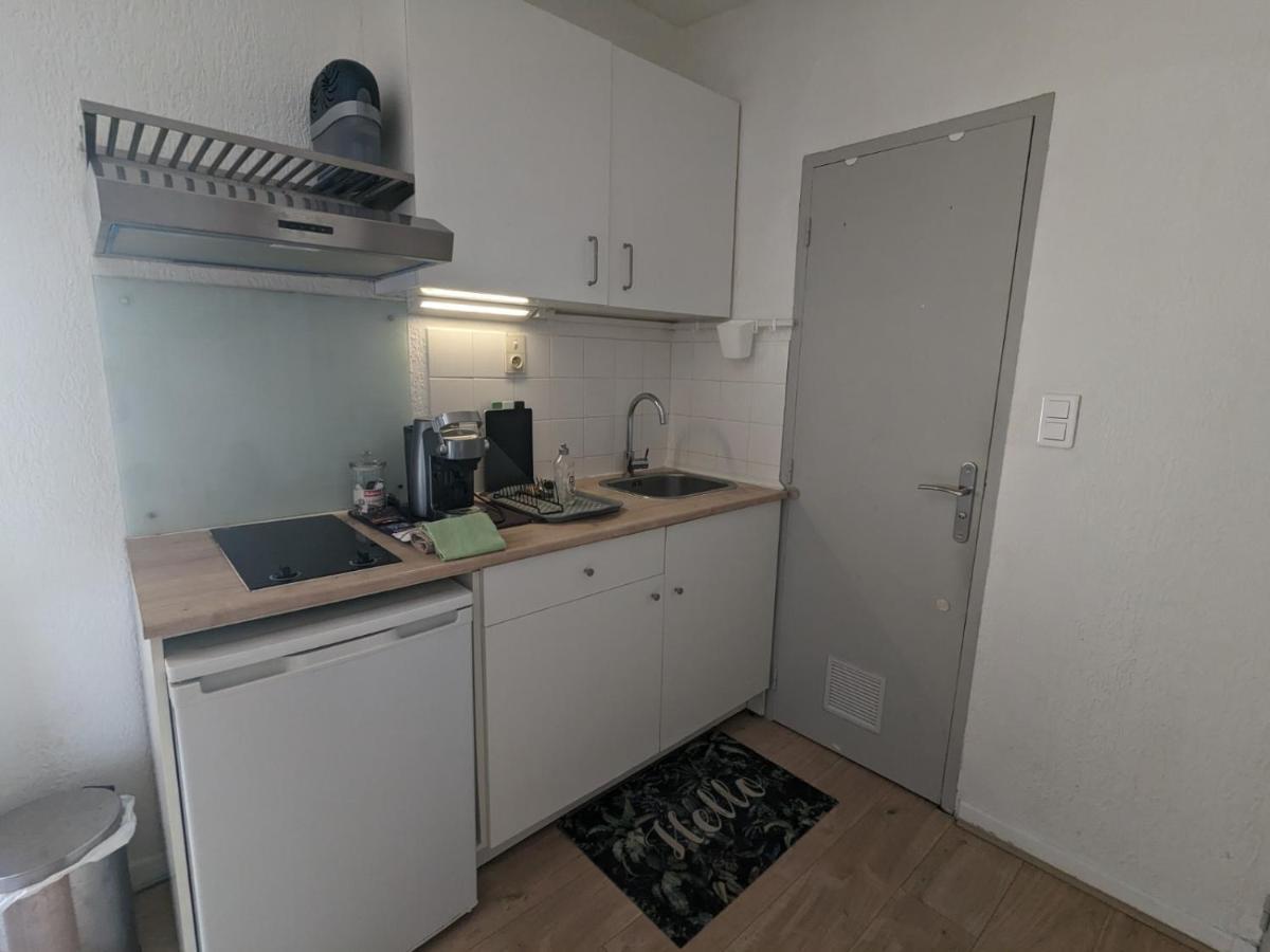 Apartment Avec Parking A Pied Et Calme Bandol