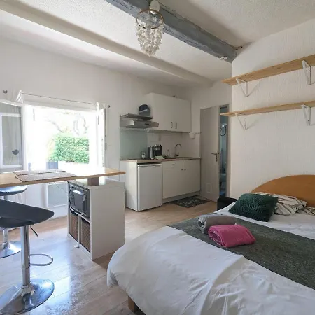 STUDIO avec PARKING TOUT A PIED et CALME Bandol Extérieur photo
